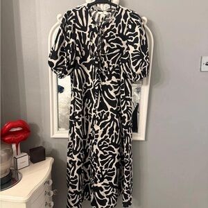 H&M Black and White Puff Sleeve Wrap Dress